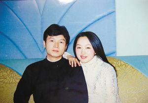 47岁杨钰莹男友身份大曝光，背景强大无人敢惹，网友：眼光真毒！