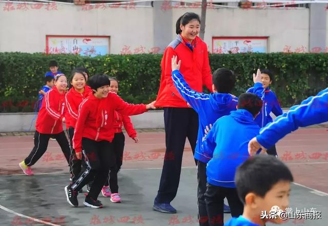 济南一六年级女生身高2.10米！姚明当年都不如她……