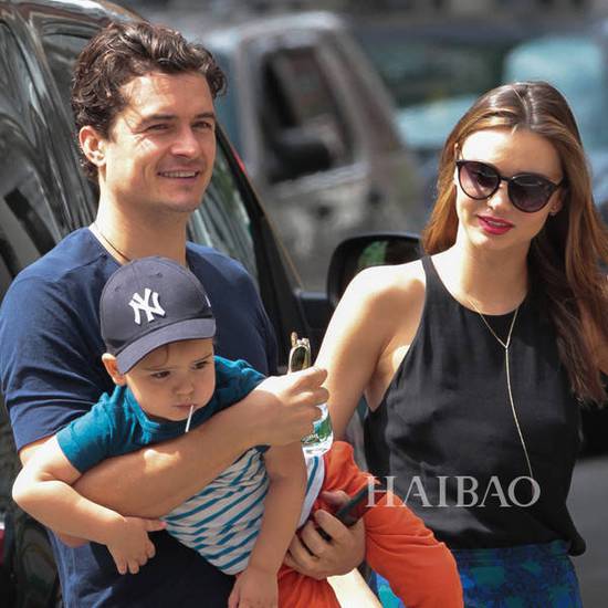 米兰达·可儿 (Miranda Kerr) ,奥兰多·布鲁姆 (Orlando Bloom) ,弗里恩·布鲁姆 (Flynn Bloom)