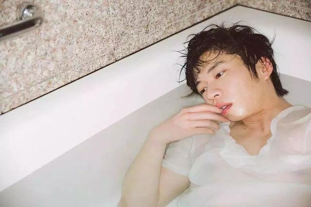 日本网友票选：最想和TA发生不伦恋的男女明星